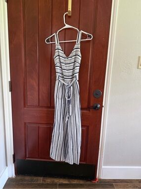 Elle Striped Navy and White Sleeveless Jumpsuit small $25